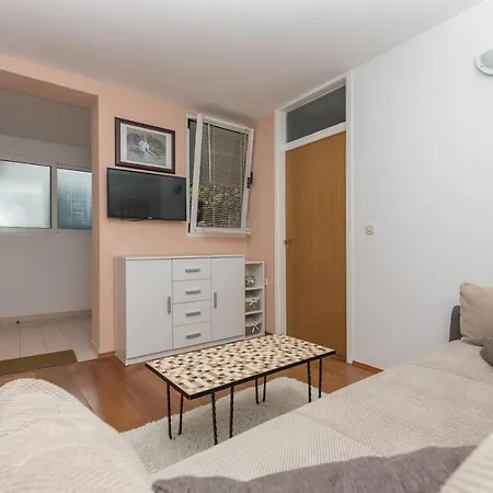 Pihler Makarska